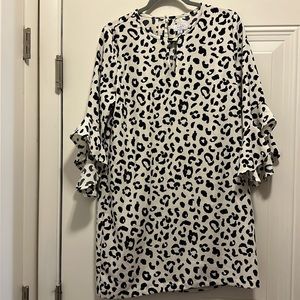 Mudpie white and navy blue cheetah print dress